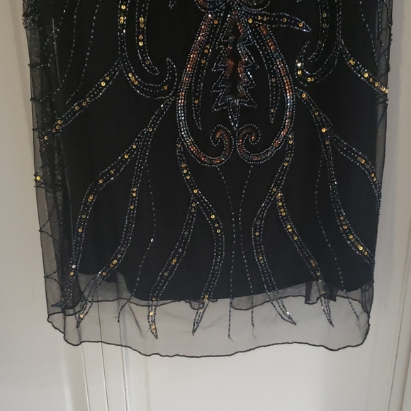 Gorgeous, formal, full-length beaded dress - Picture 2 of 9